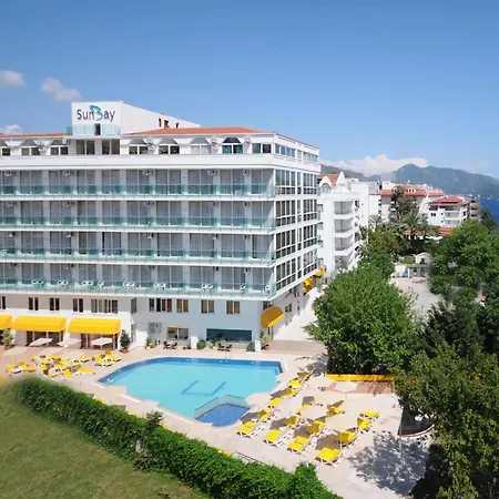 Sunbay Park Отель 3*