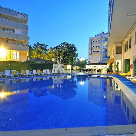 Отель Sunbay Park 3*