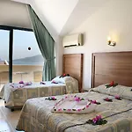 Sunbay Park 3* Armutalan